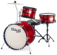 STAGG TIM JR 3/16 RD Детская акустическая барабанная установка, состоит из бас-барабана 16"x10" (на 6-х лагах), тома 10" x 5" на 3-х лагах) и деревянного малого барабана 10"x5". В комплекте педаль, тарелка 10" crash, барабанные палочки, стульчик и ключ дл
