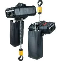 CHAIN MASTER (CM-00814) BGV-D8 пульт управления 1-канал (400В) Ручное управление для одного электропривода с прямым управлением 400V<br> пластмассовы корпус<br> кнопка Вверх<br> кнопка Вниз<br> кнопка Аварийного останова<br> без кабелей и разъемов.