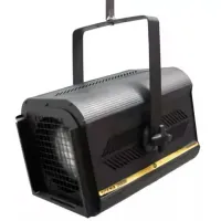 DTS SCENA 2000 W PC Профессиональный театральный прожектор для ламп 220V –2000WКомплектуется линзой РС, рамкой для светофильтра, защитной сеткой.