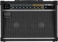 ROLAND JC-40 - Комбоусилитель для электрогитары
