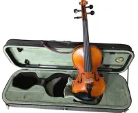 HMI HD-V52YTO 3/4 Скрипка концертная 3/4, верхняя дека - из древесины восточной ели, составная из 2 сфугованных частей радиального распила, нижняя дека - из древесины клена с волнистым узором, составная из 2 сфугованных частей радиального распила, смычок,