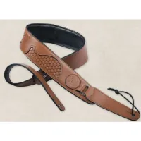 TAYLOR 63002 Guitar Basketweave Strap, Tan Гитарный ремень, кожа, регулируемая длина (110,5-132 см), цвет светло-коричневый