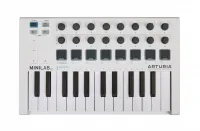 ARTURIA MiniLab mkII - 25 клавишная низкопрофильная, динамическая MIDI мини-клавиатура, 16 энкодеров, 8 RGB пэдов, сенсорные регуляторы Pitch/Modulation, 1/4″ Jack вход педали сустейна, USB, ПО Arturia Analog Lab Lite, Ableton Live Lite, UVI Grand Piano.