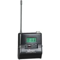 Mipro ACT-70T Поясной широкополосный UHF передатчик. Ширина полосы 72 МГц, диапазон рабочих частот 482-554 MHz. Питание от  двух батареек класса АА.