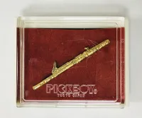 Значок на булавке  зол. напыление  "фагот" Pick Boy made in Japan