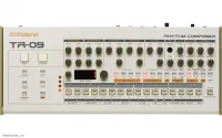 ROLAND TR-09 - Драм-машина