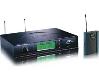 JTS US-901D/PT-950B Радиосистема: UHF-ресивер, одноканальный, выход: XLR/6.3, LCD-дисплей