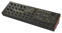BEHRINGER K-2 - полумодульный монофонический аналоговый синтезатор