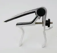 GP004F Каподастр гитарный, для круглого грифа, Gardenia