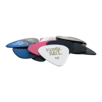 Ernie Ball 9172 медиатор из целлюлозы, средний 0,72 мм, цвета в ассортименте, упаковка 24 шт.