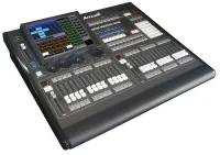 Anzhee Zeus Master 2048 - Консоль для управления световым оборудованием
