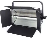 Monon MFDF30-FAN-5C - Циклорама, прожектор заливного света, 120х3Вт светодиодов, 5-цветный RGBLA, 8146 лм, угол раскрытия луча 100x50°, симметричный отражатель, DMX