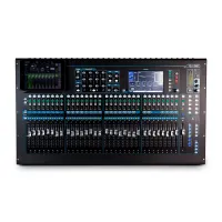 QU-32C (QU-32) DEMO/ Цифровой микшер 32 микрофонных/линейных входа,  хром / ALLEN&HEATH