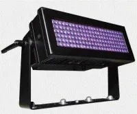 SILVER STAR SS353XCEM RAYTHEON Светодиодный  заливной светильник/стробоскоп. 144*10 W Multichip RGBW, DMX-512, диммер 0-100%, угол 30 град., IP65, ток управления 700/950 мА, напряжение питания 100~240В, потребляемая мощность 1100 Вт., алюминиевый корпус, 