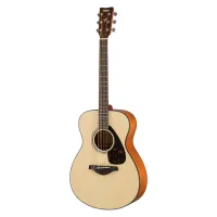 YAMAHA FS820 N - акустическая гитара, корпус компакт, верхняя дека массив ели, цвет natural