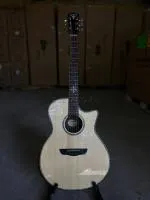 BULLFIGHTER D3A акустическая гитара, верхняя дека массив, цвет натуральный, чехол в комплекте