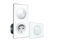 Стартовый пакет. [064820] Legrand [Celiane with NETATMO] Шлюз WiFi + умная розетка 2К+З 16А 230В + главный беспроводной выключатель "Я дома/Я вне дома". Цвет Белый