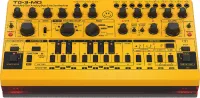 Behringer TD-3-MO-AM басовый синтезатор, встроенный дисторшн, VCO, VCF, VCA, 16-шаговый секвенсор, 1
