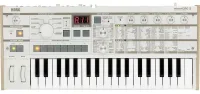 KORG microKORG S - синтезатор аналогового моделирования с функцией вокодера. Технология синтеза ММТ. Клавиатура: 37 мини-клавиш. Метод генерации звука: синтез на основе моделирования аналогового звука Параметры синтеза: Мультитембральность = 2 макс. (режи