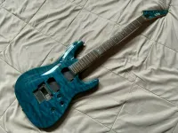 KRAMER Baretta “White Lotus” White Lotus Candy Blue электрогитара с EVH D-Tuna, цвет синий, мягкий кейс в комплекте