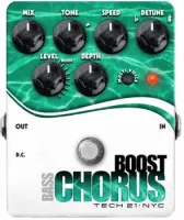 CHR-B TECH 21 - аналоговый хорус с бустером для бас гитары, ручки Mix, Tone, Speed, Detune, Level/Boost, Depth, переключатели Bypass (ножной) и Multivoice; Speed и Depth работают в связи друг с другом