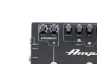 AMPEG SCR-DI BASS DI w/SCRAMBLER OVERDRIVE напольный басовый предусилитель / директ-бокс