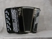 BN-41-BK Баян ученический двухголосный "Тула" 46х80-II, черный, Тульская гармонь