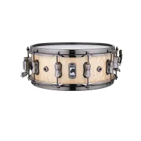 Mapex BPNMW4550LXN Барабан малый Black Panther Pegasus 14'' x 5.5'', корпус орех/клен, 7 слоев, фиттинг черный хром, цвет NATURAL MAPLE BURL
