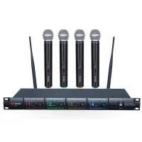 VOLTA US-4 (808.975/805.1/804.74/741.9) Микрофонная радиосистема с четырьмя ручным микрофонами UHF диапазона с фиксированной частотой. LCD-дисплей, True Diversity, Plug&play.