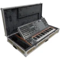 Arturia MatrixBrute Noir - Аналоговый матричный синтезатор, 49 клавиш с velocityandaftertouch, память на 256 пресетов, 2 VCO, генератор шума, Steiner Parker фильтр 12+24 дБ/окт, Ladder фильтр 12+24 дБ/окт, 2 LFO, 3 генератора огибающей, 16х16 панель матри