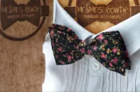 Галстук-бабочка Mr.&Mrs.Bowtie хлопок, чёрный в красный цветок, фикс