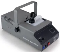 Smokebox 3000
                Генератор дыма Smokebox 3000. Мощность 3000 Вт. Время нагрева 7 мин. Емкость для жидкости 3 л. Встроенная панель управления. Управление DMX512 1 канал.Питание 220-240В 50/60Гц. Габариты 570 х 310 х 220 (мм) Вес 12,5 кг.