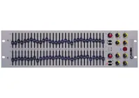 KLARK TEKNIK DN370 2-х канальный 30-ти полосный 1/3-октавный графический эквалайзер