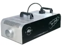 MLB SF-1500B Дым машина нового поколения 1500W, дизайн нового корпуса сделан под световой эффект, корзина для установки канистры 2 л жидкости, 7 кг., on/off  кабель + радио ПДУ 40 m, время нагрева 12 мин. 460?245?190 mm, выброс дыма на 12 м