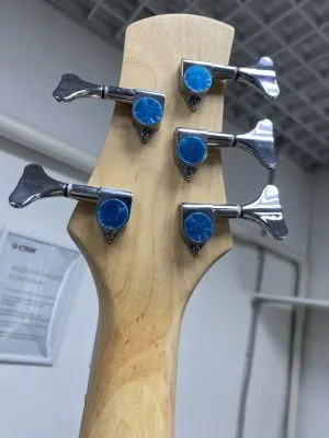 584672