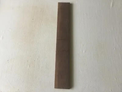 51873