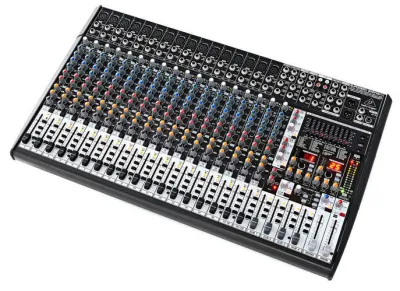 423900