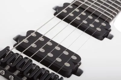 441051