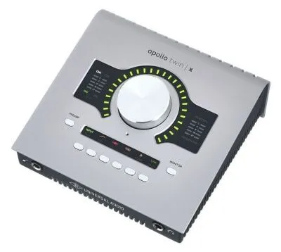 607402