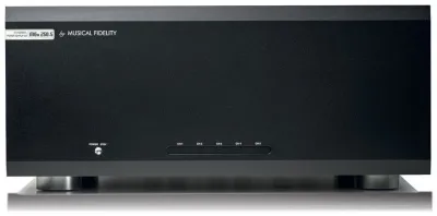 545600