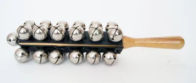 82352