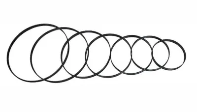 438570