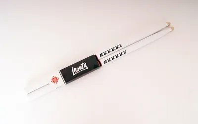 67560