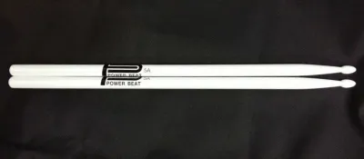 571030