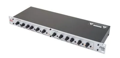 395618