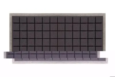 423196