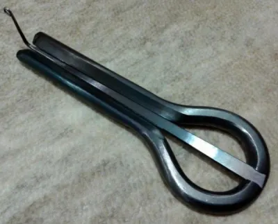 285045
