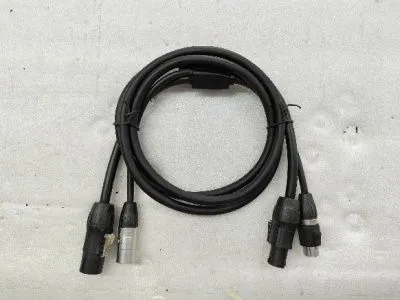 607693
