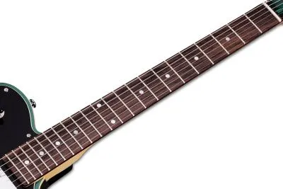 422647