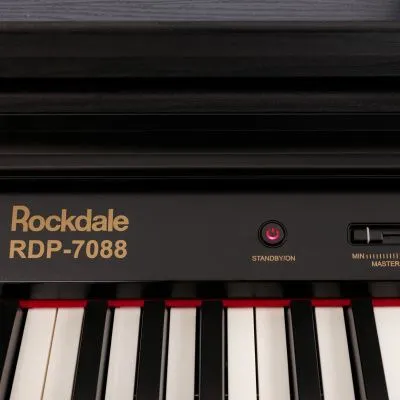 313884